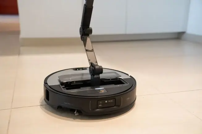 Review of the Roborock Saros Z70: We Tested the Robot Arm | Video