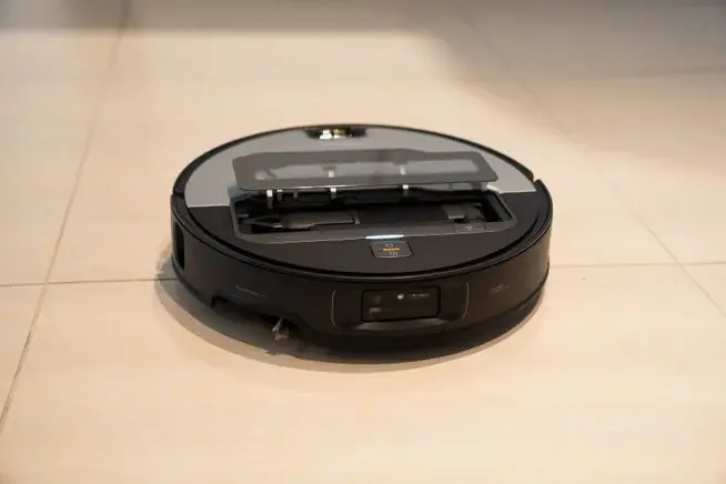 Review of the Roborock Saros Z70: We Tested the Robot Arm | Video