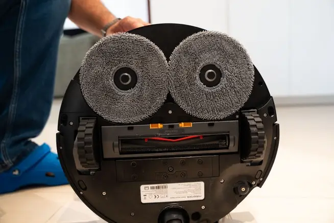 Review of the Roborock Saros Z70: We Tested the Robot Arm | Video