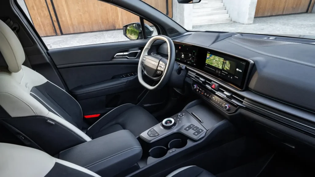 The KIA Sportage 2025 has been redesigned for Europe. Here's how the SUV changes.